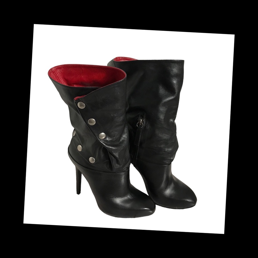 📌 Alexander McQueen Black Leather RED Lining Snap Button Boots